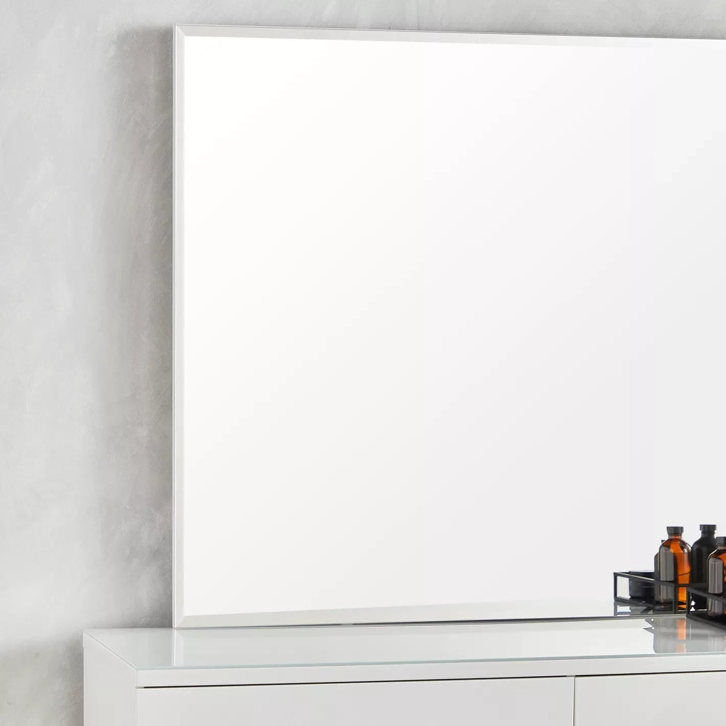 <strong>Product_type</strong>- lamsatfurniturellc