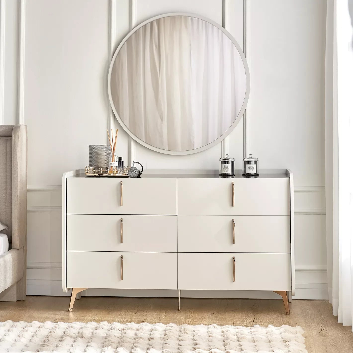 <strong>Product_type</strong>- lamsatfurniturellc