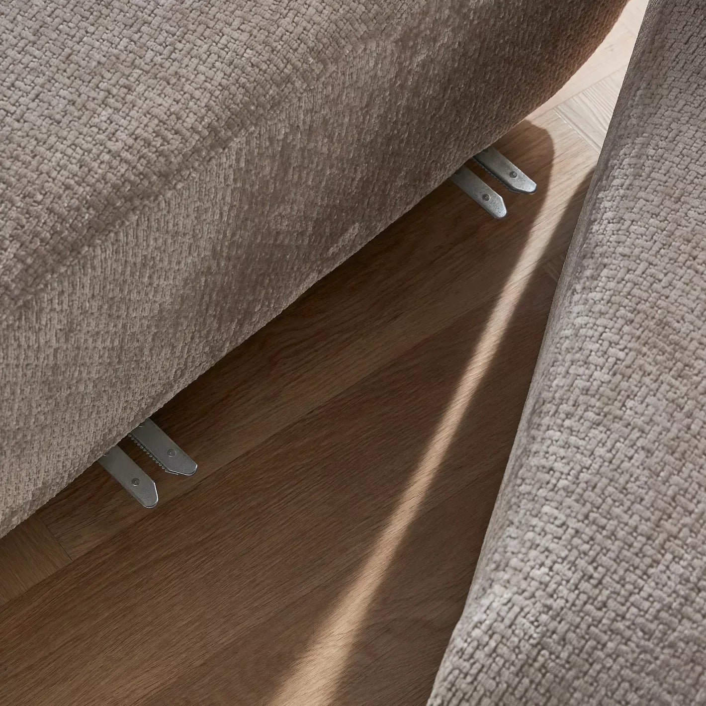 <strong>Product_type</strong>- lamsatfurniturellc