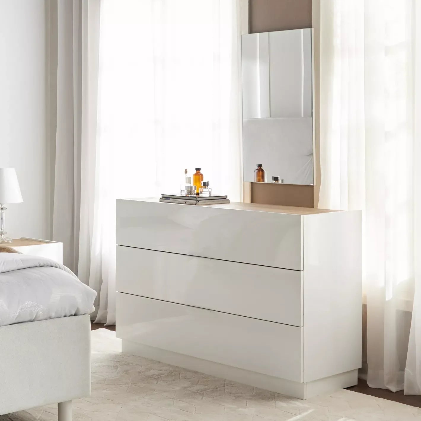 <strong>Product_type</strong>- lamsatfurniturellc